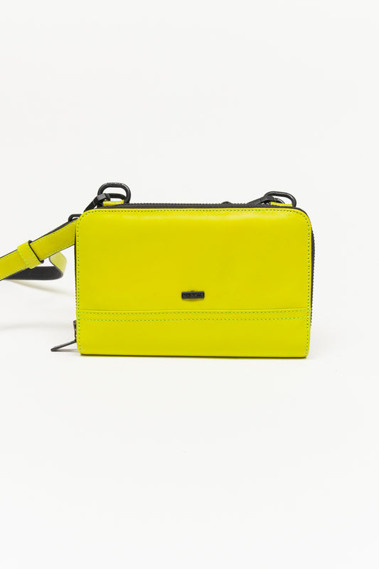 Bolsa pettite con portacelular verde neon