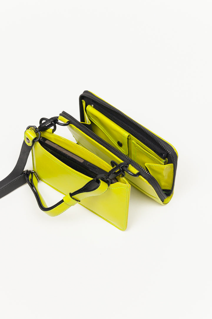 Bolsa pettite con portacelular verde neon