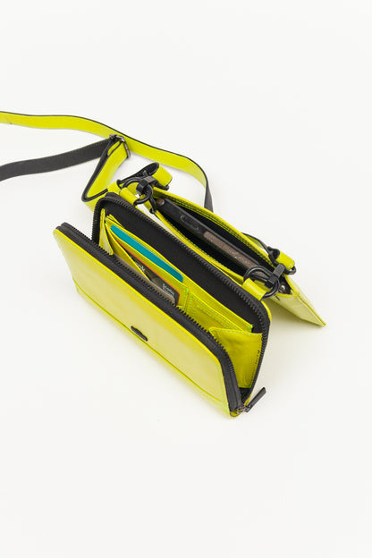 Bolsa pettite con portacelular verde neon